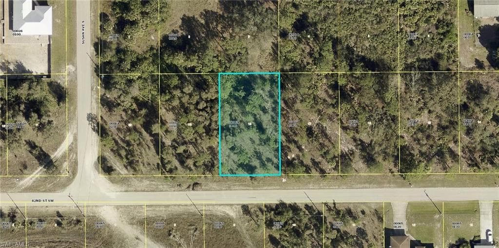 3414 42nd ST SW LEHIGH ACRES, FL 33976