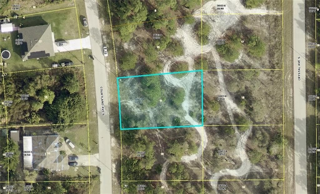 769 Courtland AVE S LEHIGH ACRES, FL 33974
