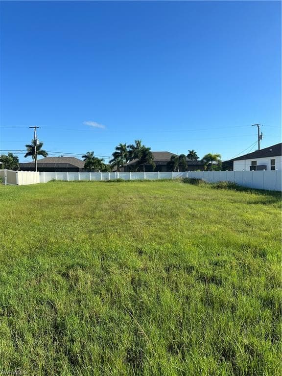 1835 SW 39th TER CAPE CORAL, FL 33914