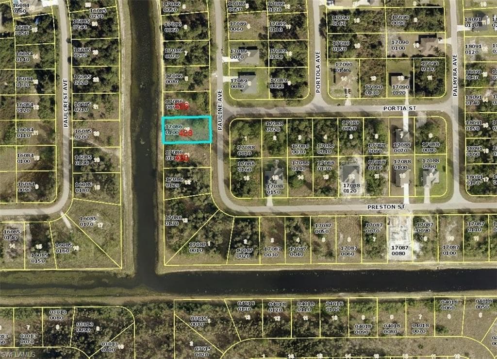 428 Pauline AVE LEHIGH ACRES, FL 33974