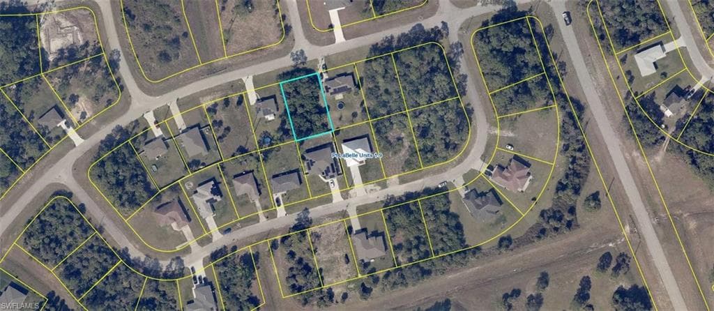 5010 W Tradewinds CIR LABELLE, FL 33935