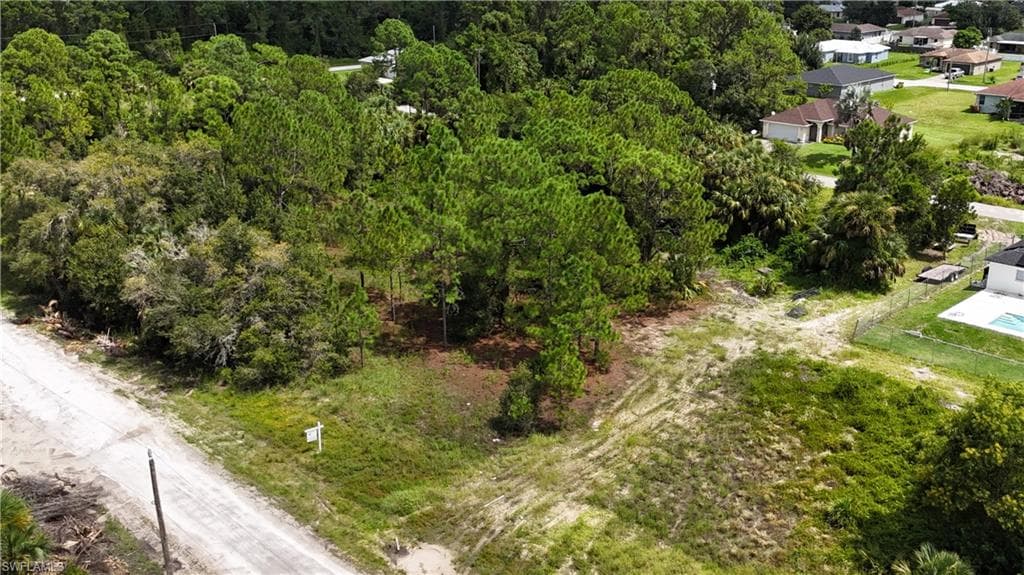 521 Edward Hall AVE S LEHIGH ACRES, FL 33974