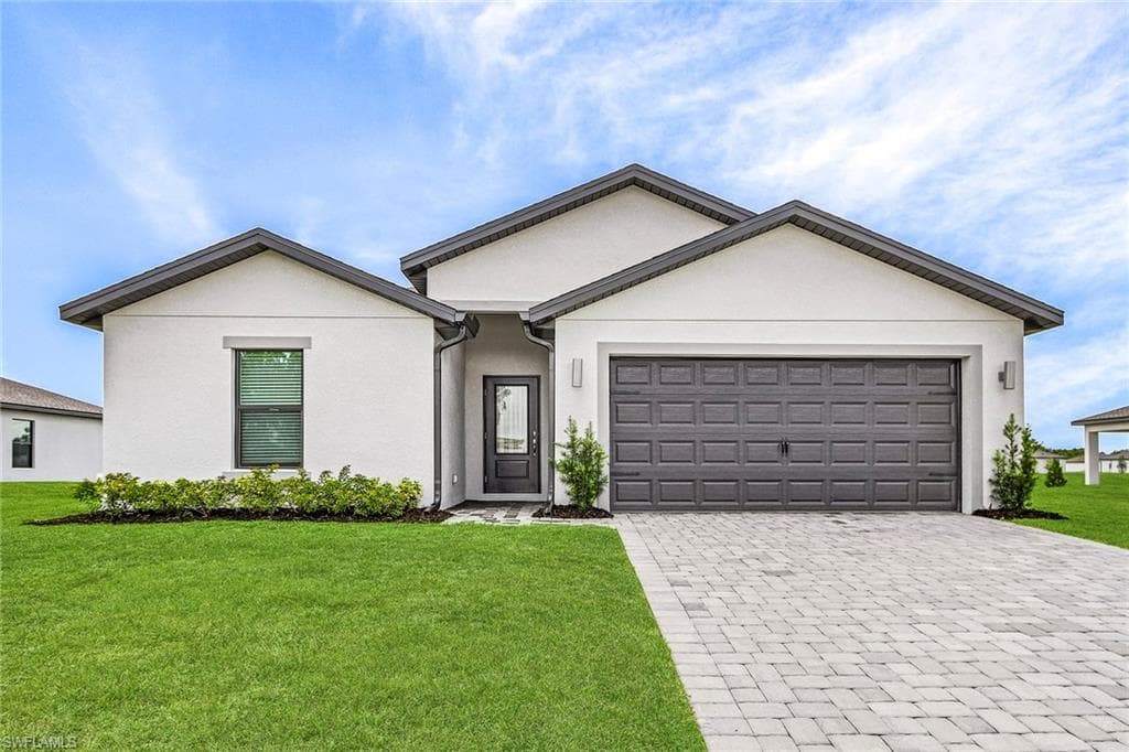821 Gen D Macarthur AVE LABELLE, FL 33935