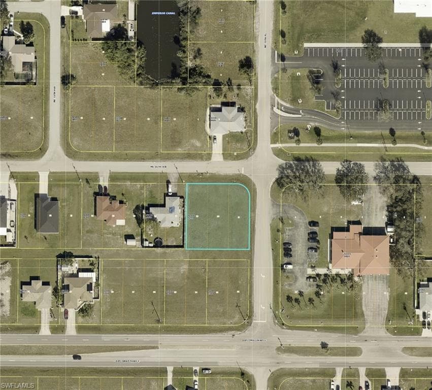 1016 NE 16th TER CAPE CORAL, FL 33909