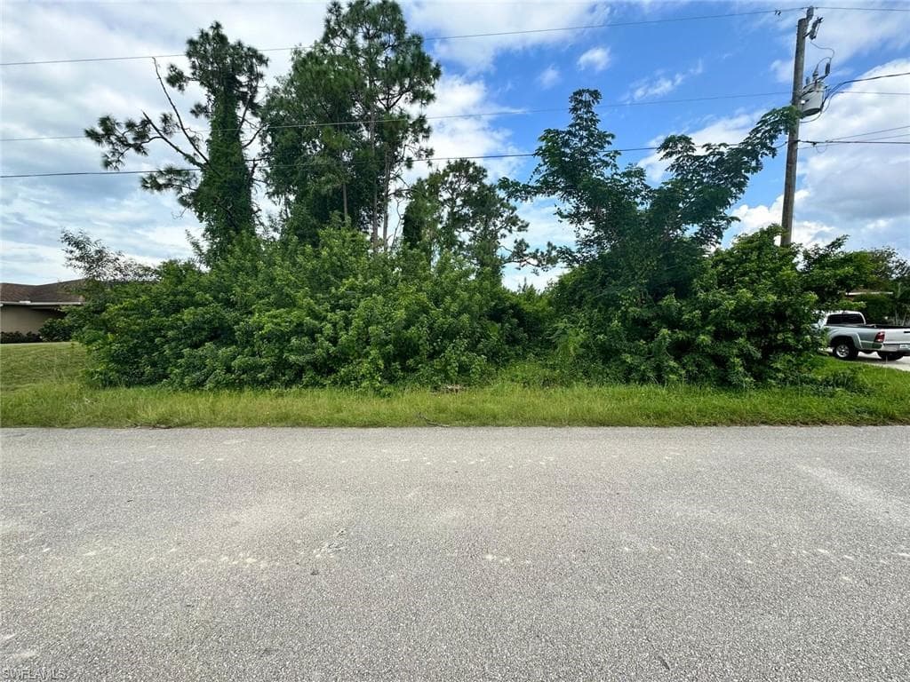 1024 Alaska AVE LEHIGH ACRES, FL 33971