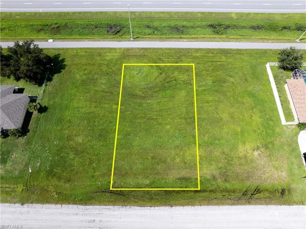 300 NW 31st PL CAPE CORAL, FL 33993