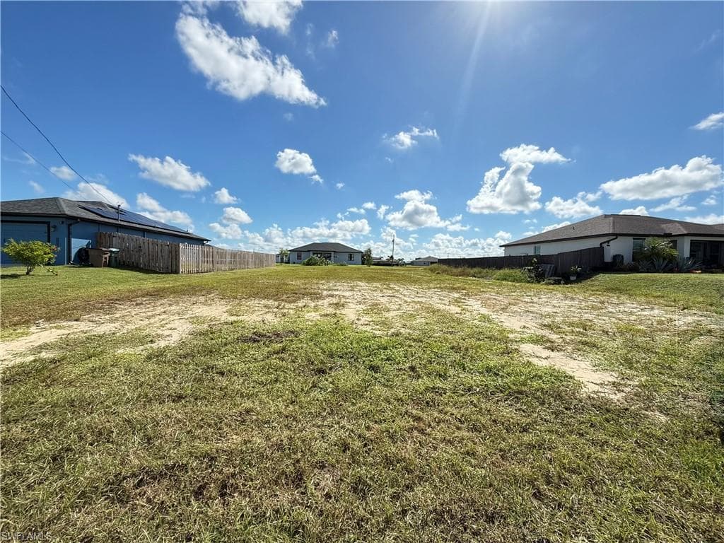 2915 NW 8th PL CAPE CORAL, FL 33993