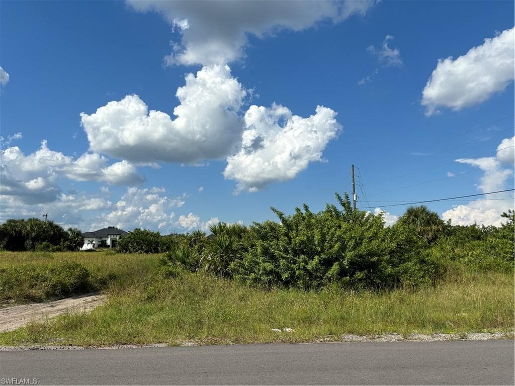 2500 46th ST SW LEHIGH ACRES, FL 33976