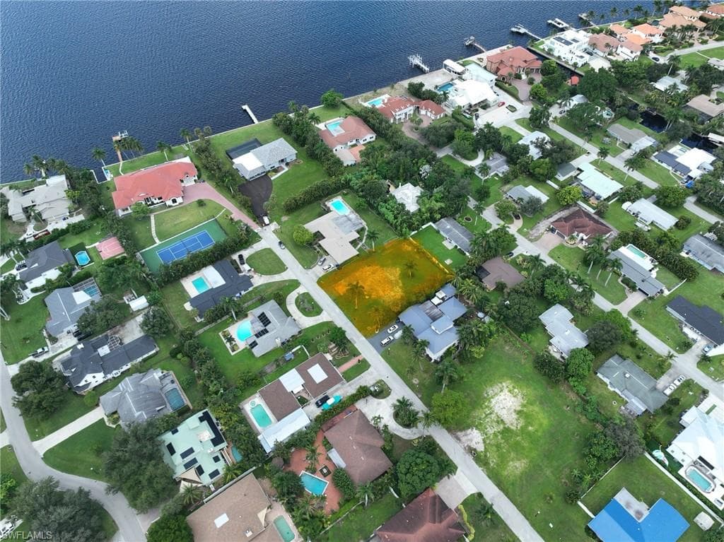 1311 Jambalana LN FORT MYERS, FL 33901