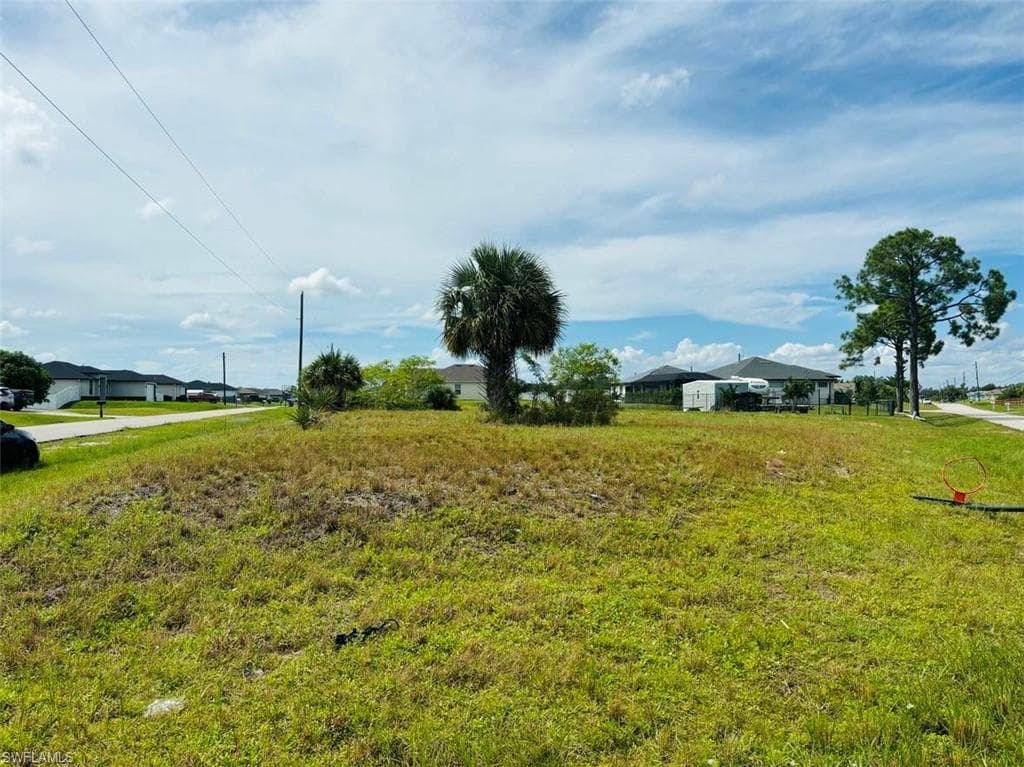 3806 21st ST W LEHIGH ACRES, FL 33971