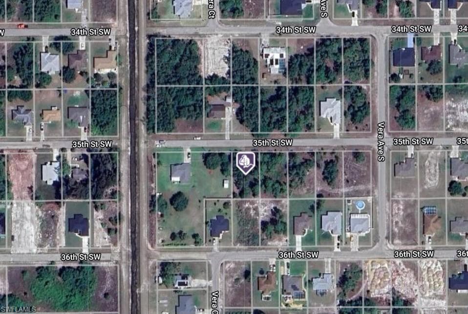 3609 35th ST SW LEHIGH ACRES, FL 33976