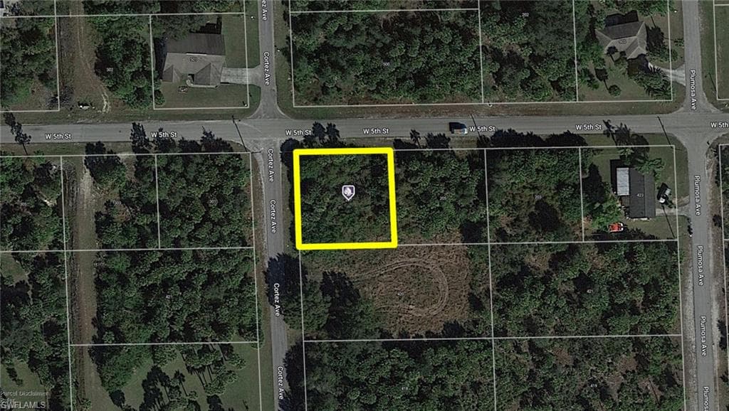 207 5th ST LEHIGH ACRES, FL 33972