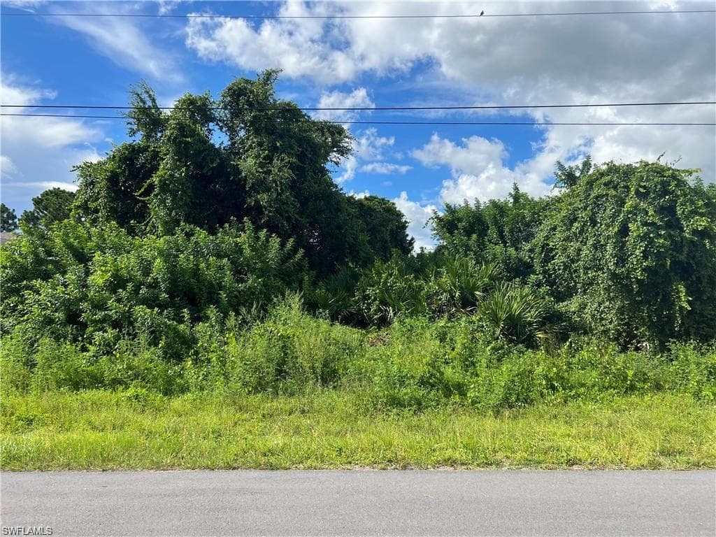 1200 Jackson AVE LEHIGH ACRES, FL 33972