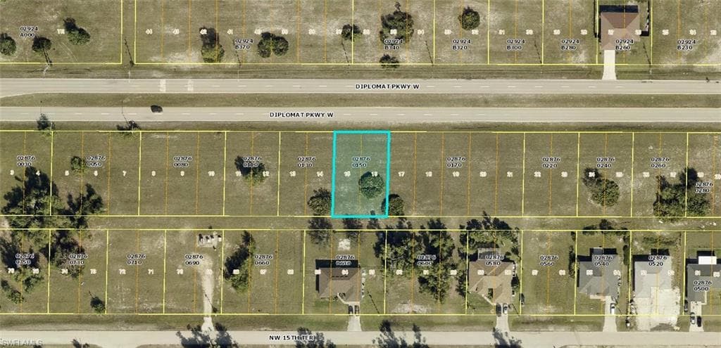 1428 Diplomat PKWY W CAPE CORAL, FL 33993