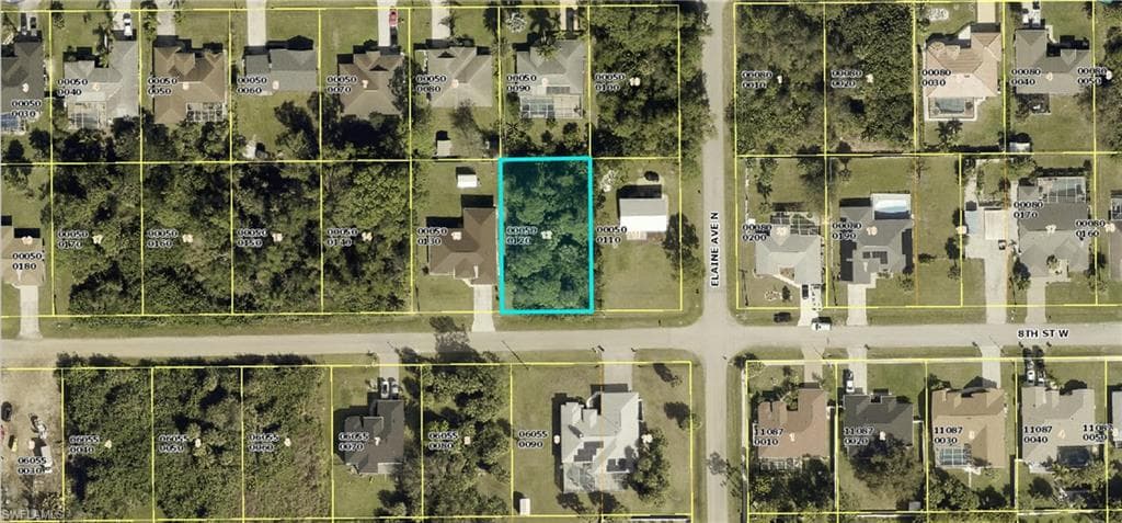 2702 8th ST W LEHIGH ACRES, FL 33971