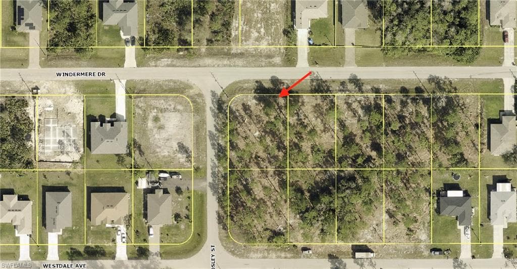 471 Windermere DR LEHIGH ACRES, FL 33972
