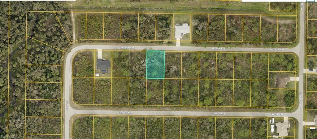 0968058021 Burwin AVE NORTH PORT, FL 34291
