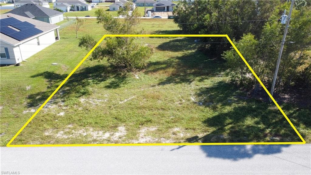 3213 NW 4th AVE CAPE CORAL, FL 33993