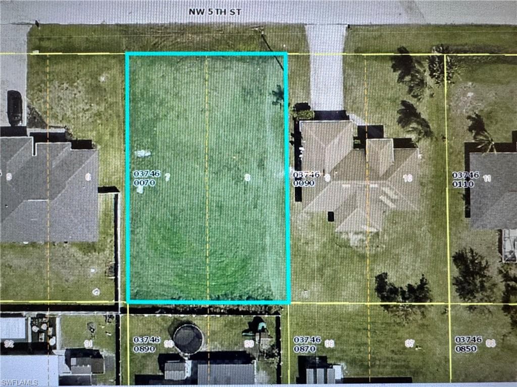 2232 5th ST CAPE CORAL, FL 33993