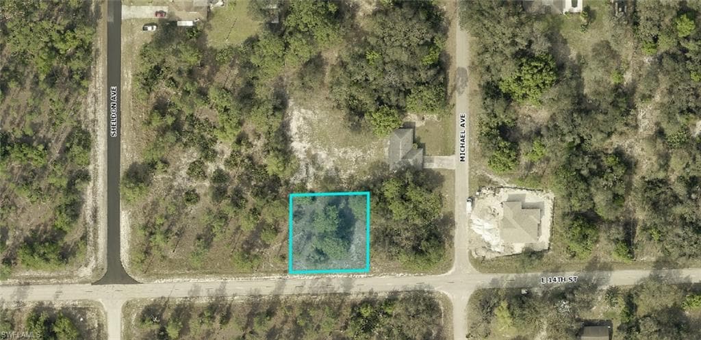 1905 E 14th ST LEHIGH ACRES, FL 33972
