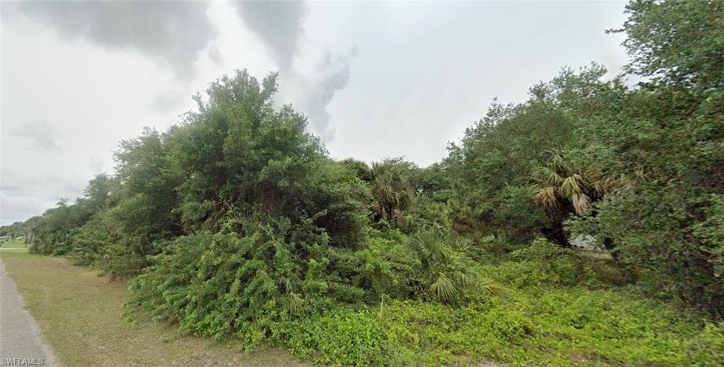 519 GLENN AVE LEHIGH ACRES, FL 33972