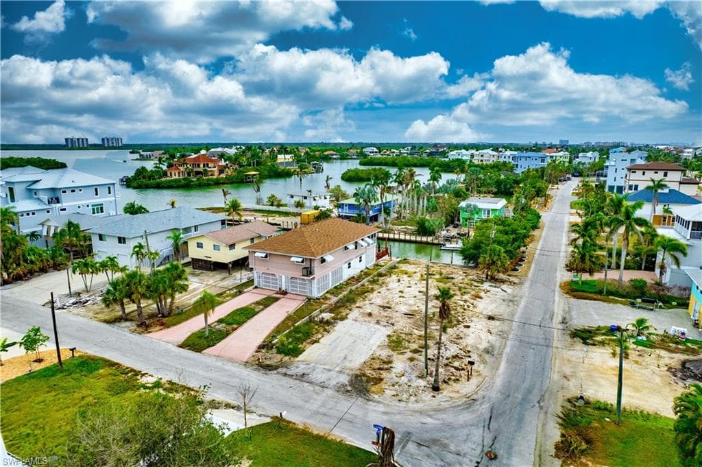 6017 Cypress LN BONITA SPRINGS, FL 34134