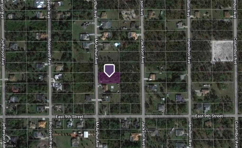 906 McArthur AVE LEHIGH ACRES, FL 33936