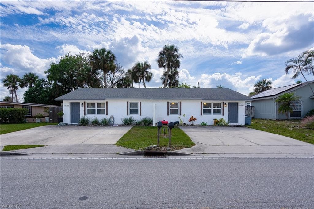11580/582 Dean ST BONITA SPRINGS, FL 34135