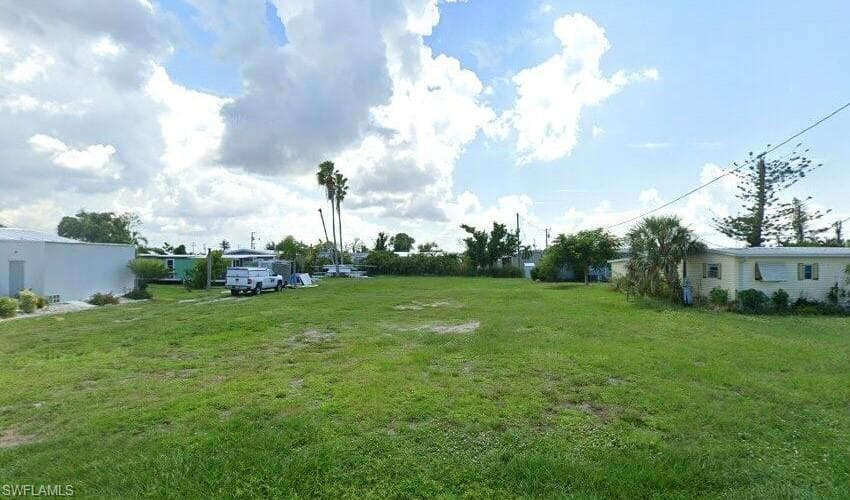 4711 Sandpiper DR ST. JAMES CITY, FL 33956