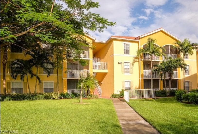 4122 Residence DR 120 FORT MYERS, FL 33901