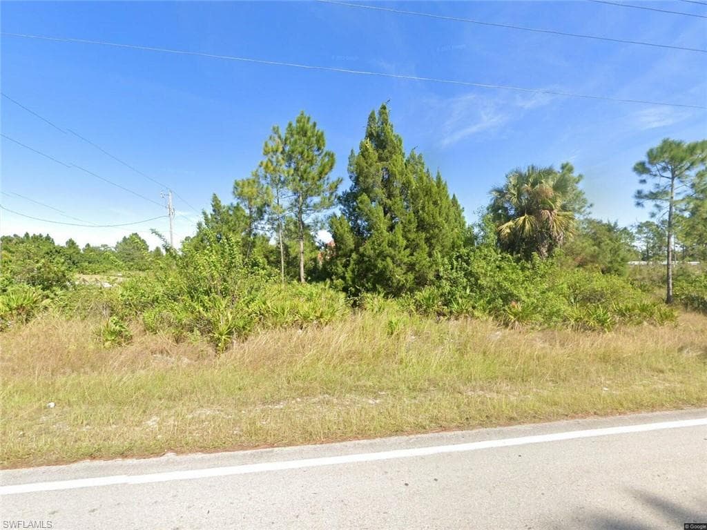 101 10th ST LEHIGH ACRES, FL 33972