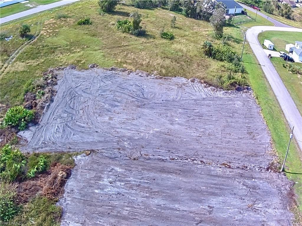 144 Peerless ST LEHIGH ACRES, FL 33971