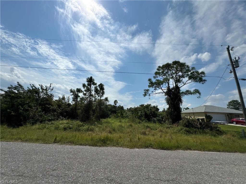 5137/5139 26th ST SW LEHIGH ACRES, FL 33973