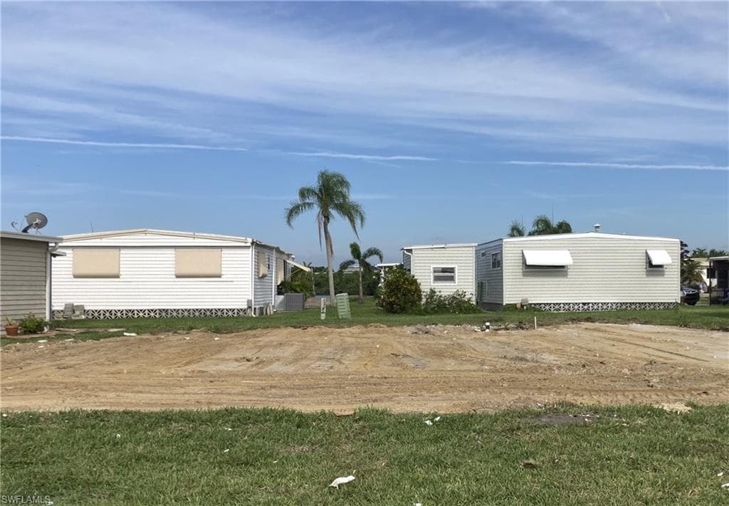 287 Valencia DR FORT MYERS, FL 33905