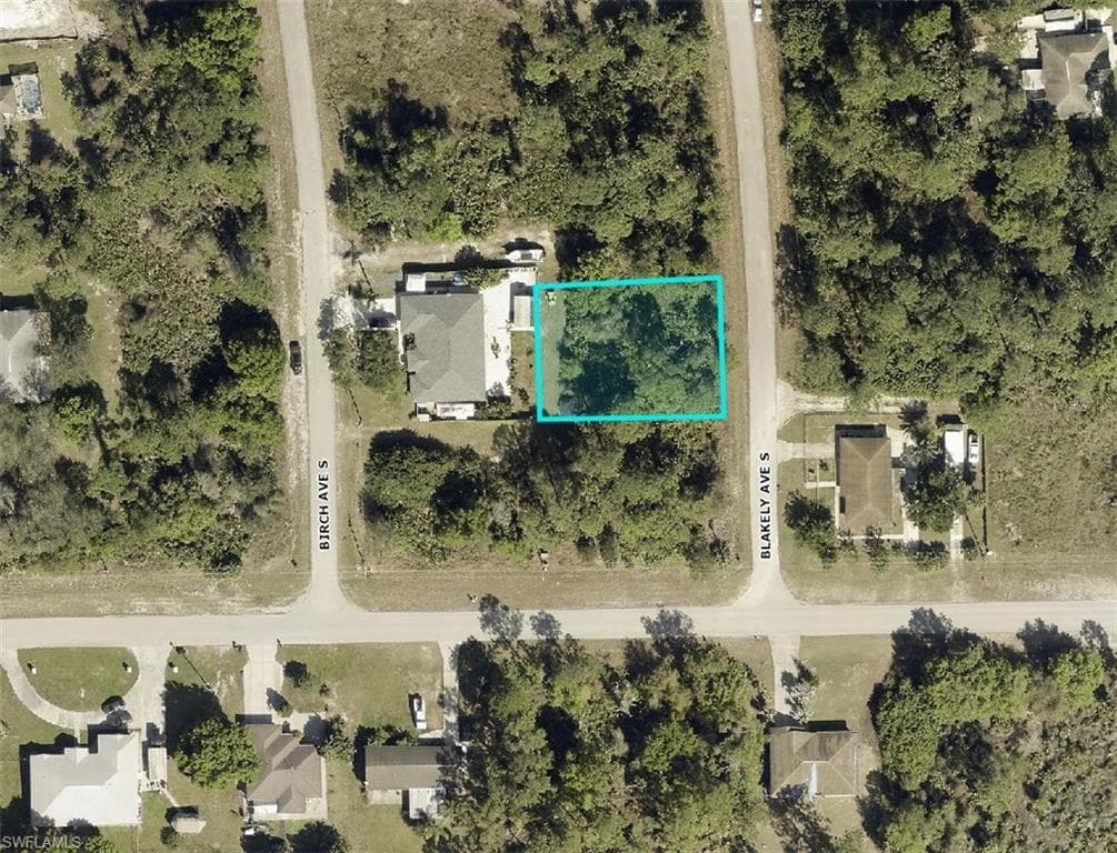 174 Blakely AVE S LEHIGH ACRES, FL 33974