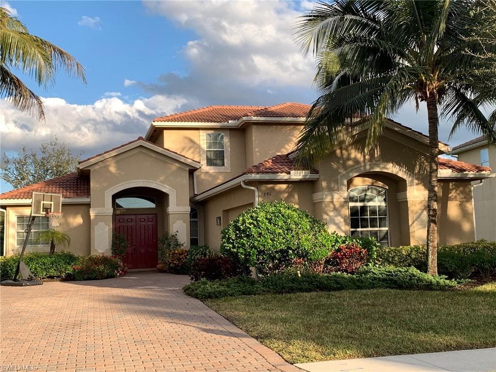 291 Saddlebrook LN NAPLES, FL 34110