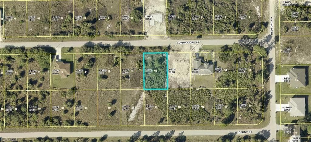 956 Commodore ST LEHIGH ACRES, FL 33974