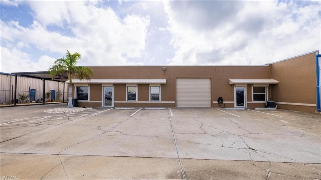 1007 SE 12th CT CAPE CORAL, FL 33990