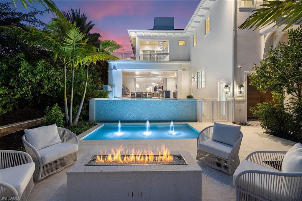 12 Sabre LN NAPLES, FL 34102