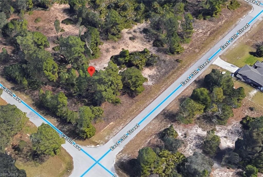 301 E 13th ST LEHIGH ACRES, FL 33972