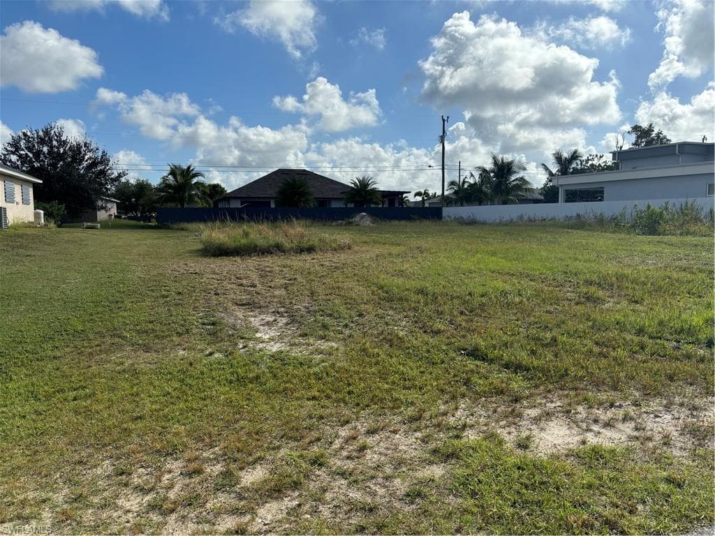 143 NW 6th PL CAPE CORAL, FL 33993