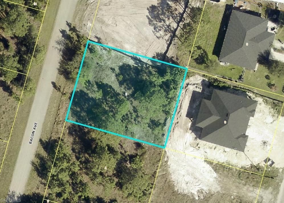 1235 Bacon AVE FORT MYERS, FL 33913