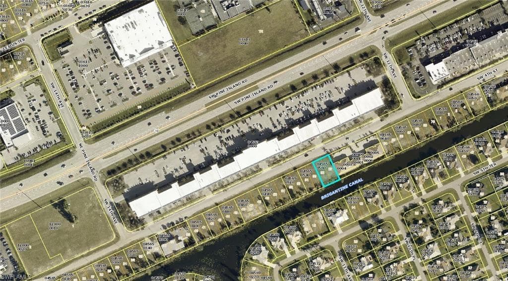 1224 SW 4th ST CAPE CORAL, FL 33991