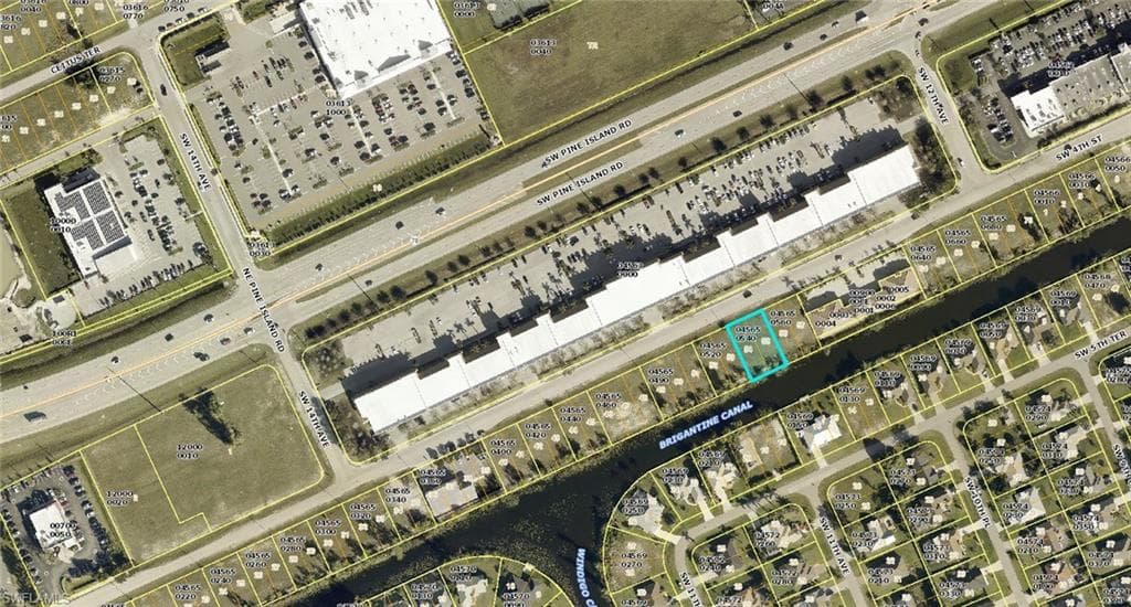 1228 SW 4th ST CAPE CORAL, FL 33991