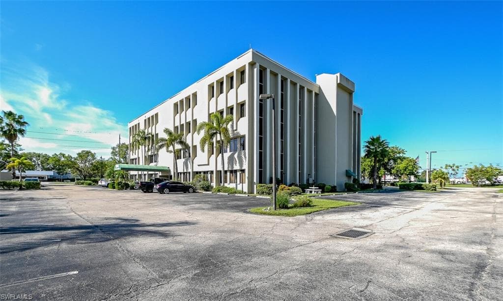 3949 Evans AVE 404 FORT MYERS, FL 33901