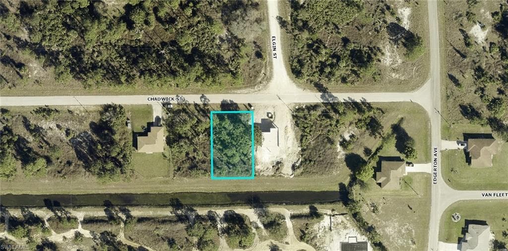 1054 Chadwick AVE LEHIGH ACRES, FL 33974