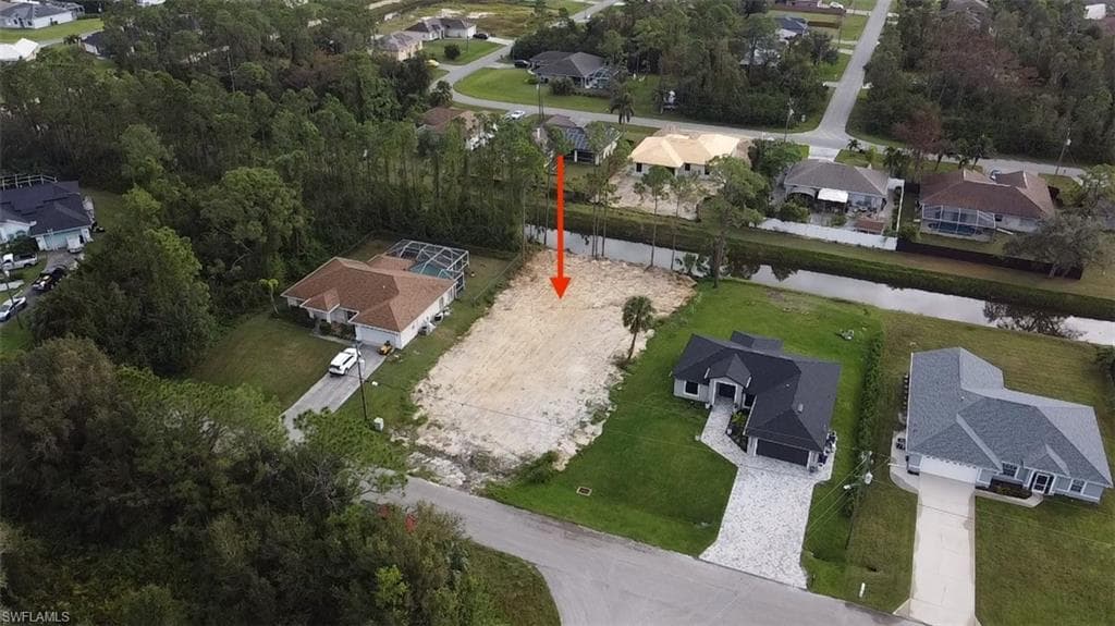 916 Angelo AVE LEHIGH ACRES, FL 33971