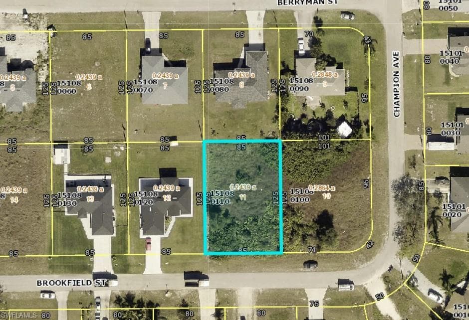 4906 Brookfield ST LEHIGH ACRES, FL 33971