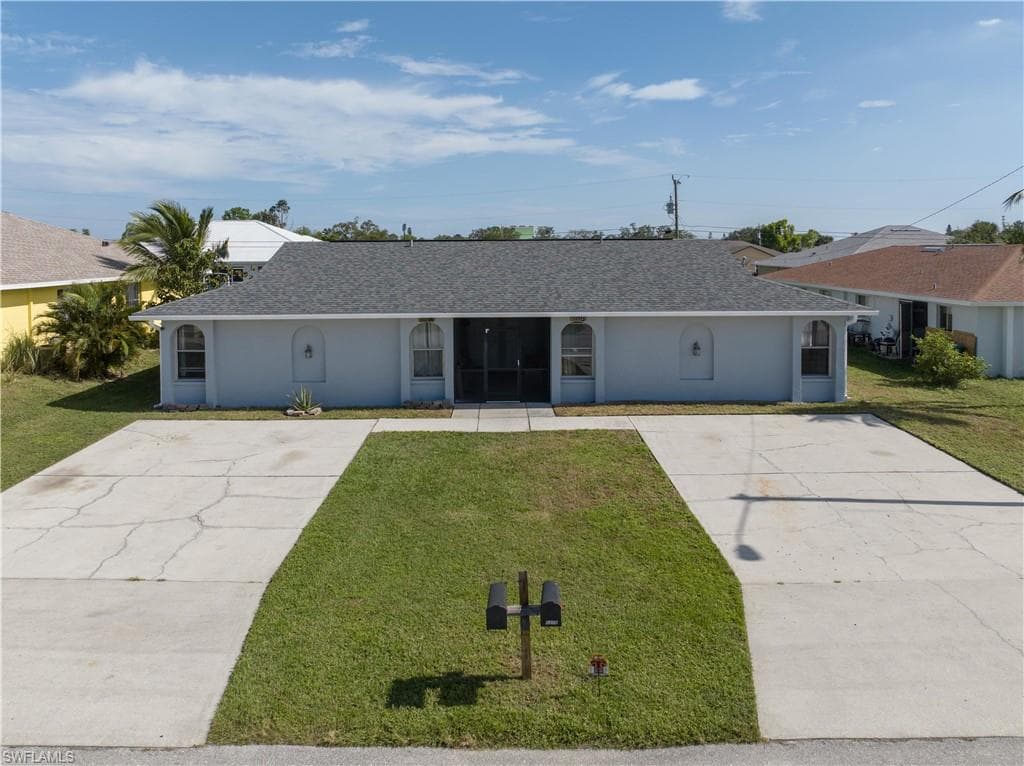 527 SE 6th AVE CAPE CORAL, FL 33990