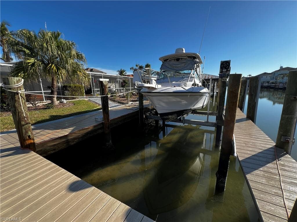 176 Heron AVE NAPLES, FL 34108